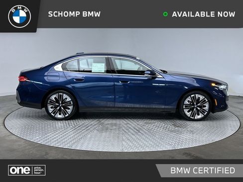 Certified 2025 BMW 530i xDrive w/ Premium Package AWD/4WD image 1