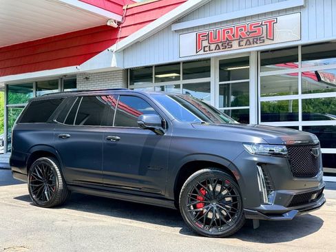 Used 2023 Cadillac Escalade V AWD/4WD image 1