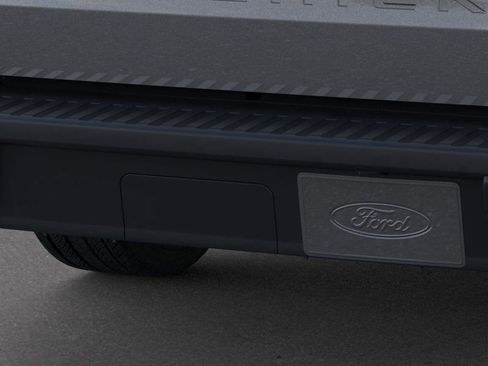 New 2025 Ford Maverick XL image 23