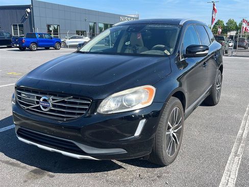 Used 2016 Volvo XC60 T5 Platinum w/ Climate Package image 13