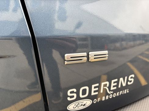 Used 2020 Ford Escape SE image 7