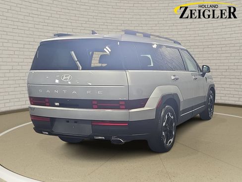 Used 2025 Hyundai Santa Fe SEL AWD/4WD image 5