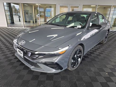 New 2026 Hyundai Elantra SEL Sport image 8