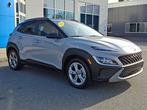 Used 2023 Hyundai Kona SEL w/ Cargo Package image 3