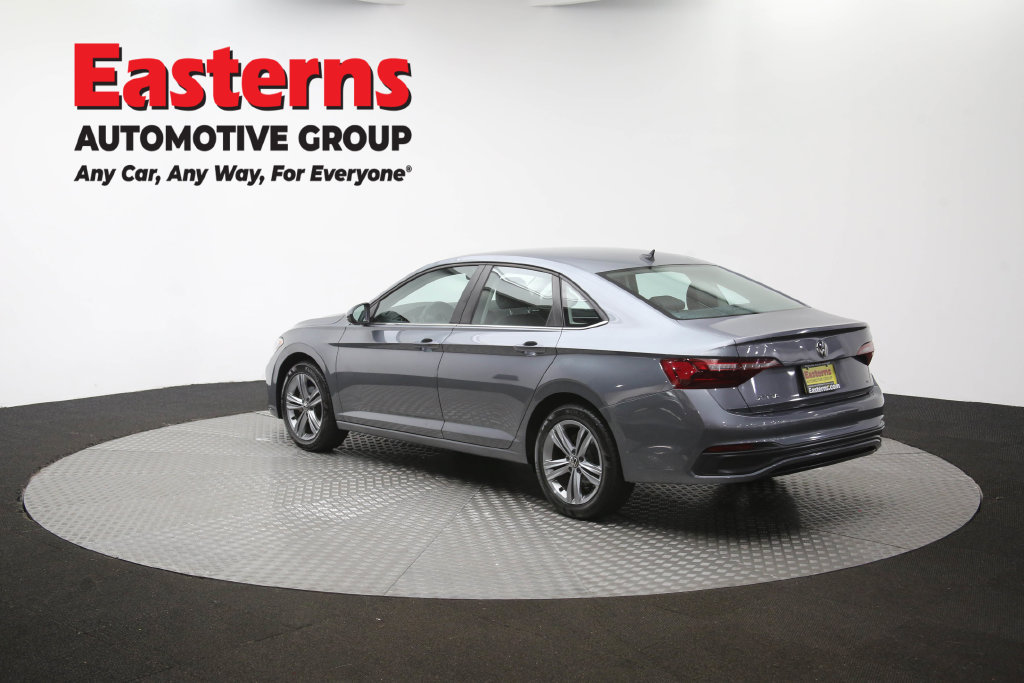 Used 2024 Volkswagen Jetta SE FWD image 65