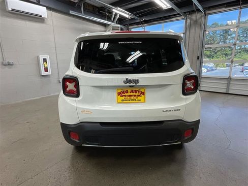 Used 2016 Jeep Renegade Limited FWD image 4