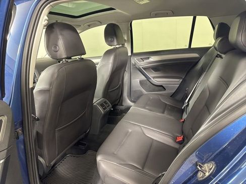 Used 2015 Volkswagen Golf TDI SE FWD image 12