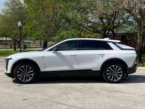 Used 2024 Cadillac Lyriq Sport image 4