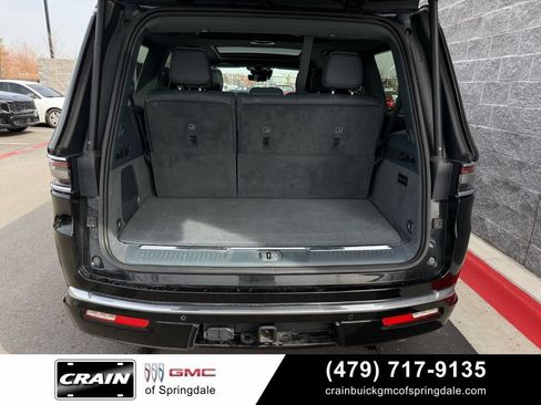 Used 2022 Jeep Grand Wagoneer Series II w/ Convenience Group III AWD/4WD image 7