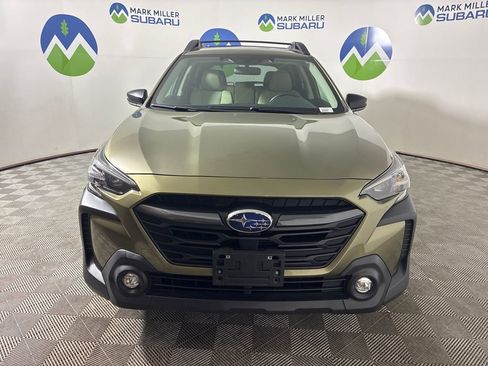 Used 2023 Subaru Outback Premium AWD/4WD image 2