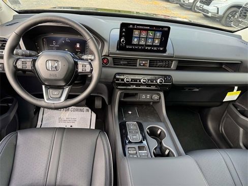 New 2025 Honda Pilot Elite image 15