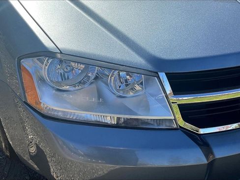 Used 2010 Dodge Avenger Express image 30