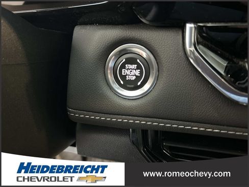Used 2023 Chevrolet Colorado LT w/ LT Convenience Package AWD/4WD image 28