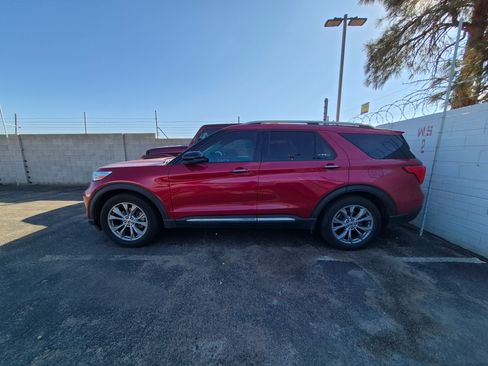 Used 2021 Ford Explorer Limited w/ Equipment Group 301A RWD image 27