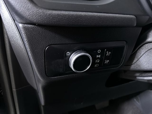 Used 2025 Ford Escape ST-Line AWD/4WD image 18