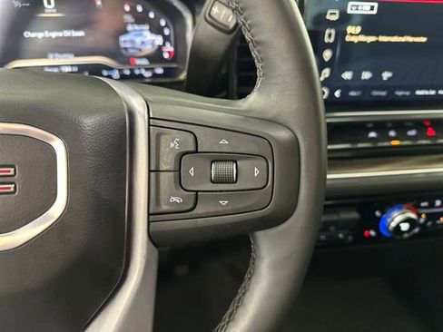 Used 2025 GMC Sierra 1500 Elevation image 16