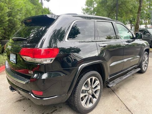 Used 2018 Jeep Grand Cherokee Overland AWD/4WD image 4