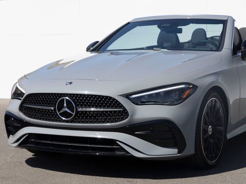 Used 2024 Mercedes-Benz CLE 300 4MATIC Cabriolet w/ Night Package image 7