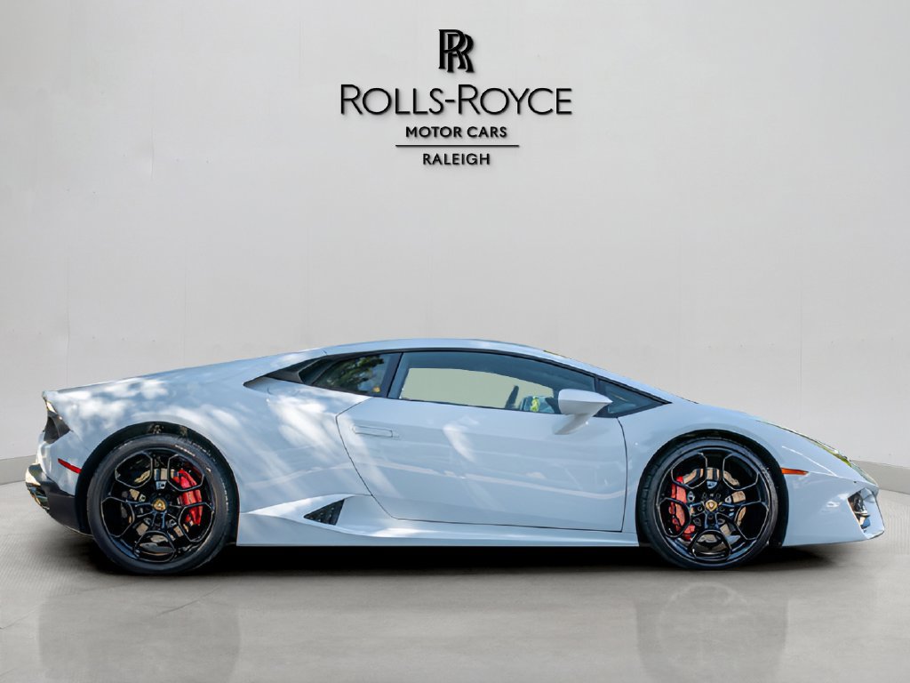 Used 2019 Lamborghini Huracan LP 580-2 RWD image 4