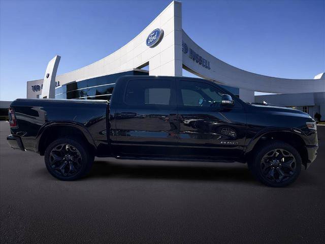 Used 2020 RAM 1500 Limited w/ Black Appearance Package AWD/4WD image 4