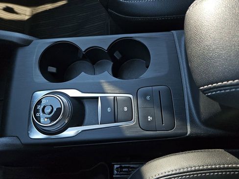 Used 2022 Ford Escape SEL image 25