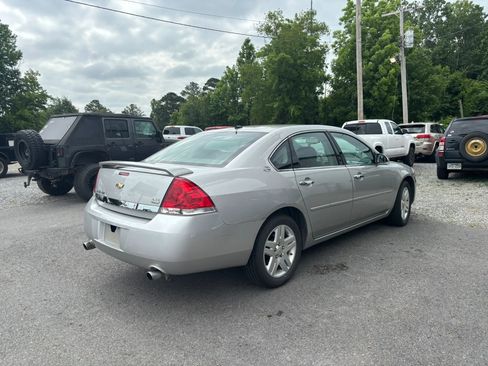 Used 2007 Chevrolet Impala LTZ FWD image 7