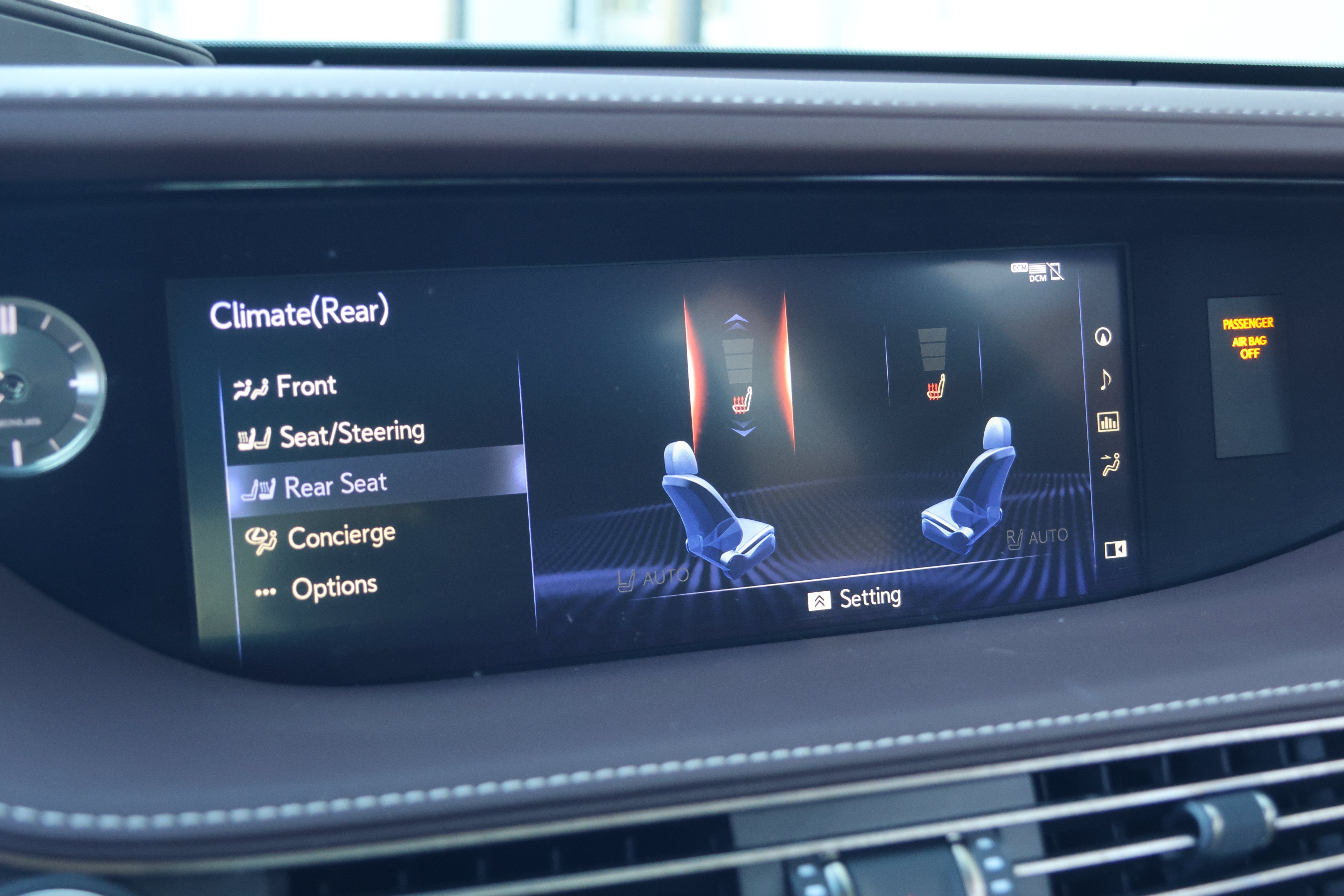 Used 2020 Lexus LS 500 w/ Interior Upgrade Package RWD image 19