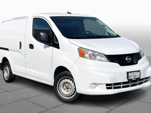 Used 2021 Nissan NV200 S w/ Back Door Glass Package image 3