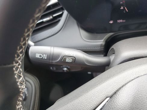 Used 2025 Buick Encore GX Preferred image 22