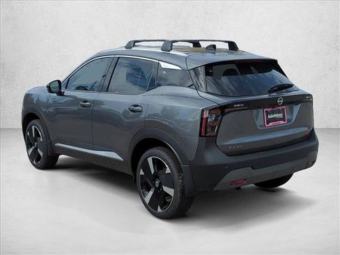 New 2026 Nissan Kicks SR image 5