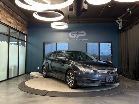 Used 2017 Honda Civic EX image 1