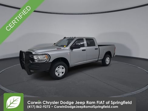 Used 2024 RAM 2500 Tradesman w/ Chrome Appearance Group AWD/4WD image 7