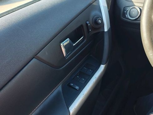Used 2011 Ford Edge SEL AWD/4WD image 17