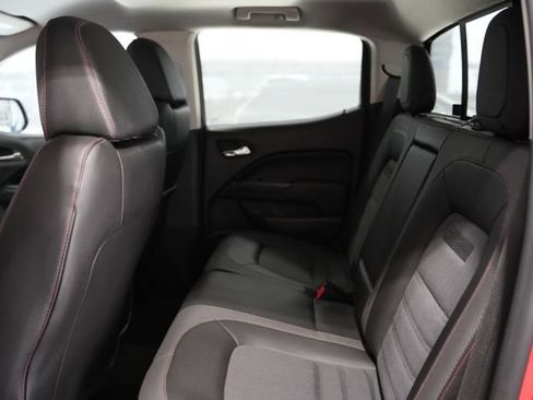 Used 2016 GMC Canyon SLE w/ All Terrain Package AWD/4WD image 13