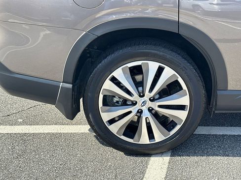 Used 2021 Subaru Ascent Limited w/ Technology Package image 17