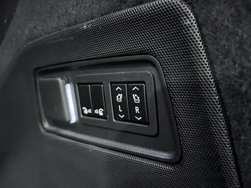 Used 2023 Cadillac Escalade ESV V w/ LPO, Floor Liner Package AWD/4WD image 9
