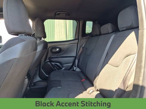 Used 2022 Jeep Renegade Altitude AWD/4WD image 33