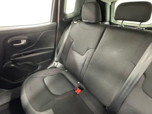 Used 2023 Jeep Renegade Trailhawk AWD/4WD image 14