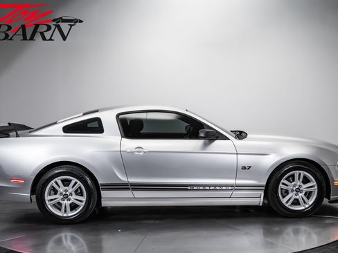 Used 2014 Ford Mustang Coupe RWD image 6