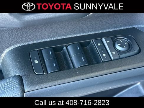 Used 2025 Toyota 4Runner SR5 RWD image 18