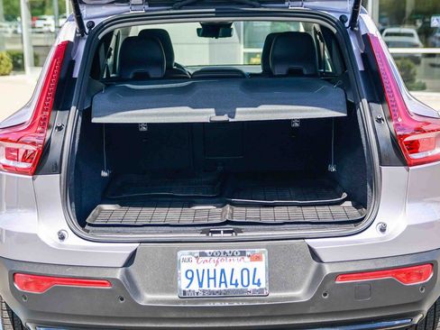 Used 2026 Volvo XC40 B5 Ultra w/ Climate Package image 31