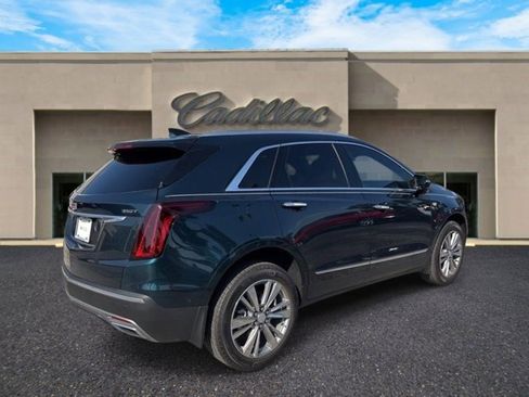 Certified 2026 Cadillac XT5 Premium Luxury w/ Driver Assist Package FWD image 4