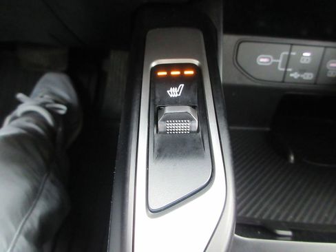 Used 2024 Kia Sorento X-Line EX image 30