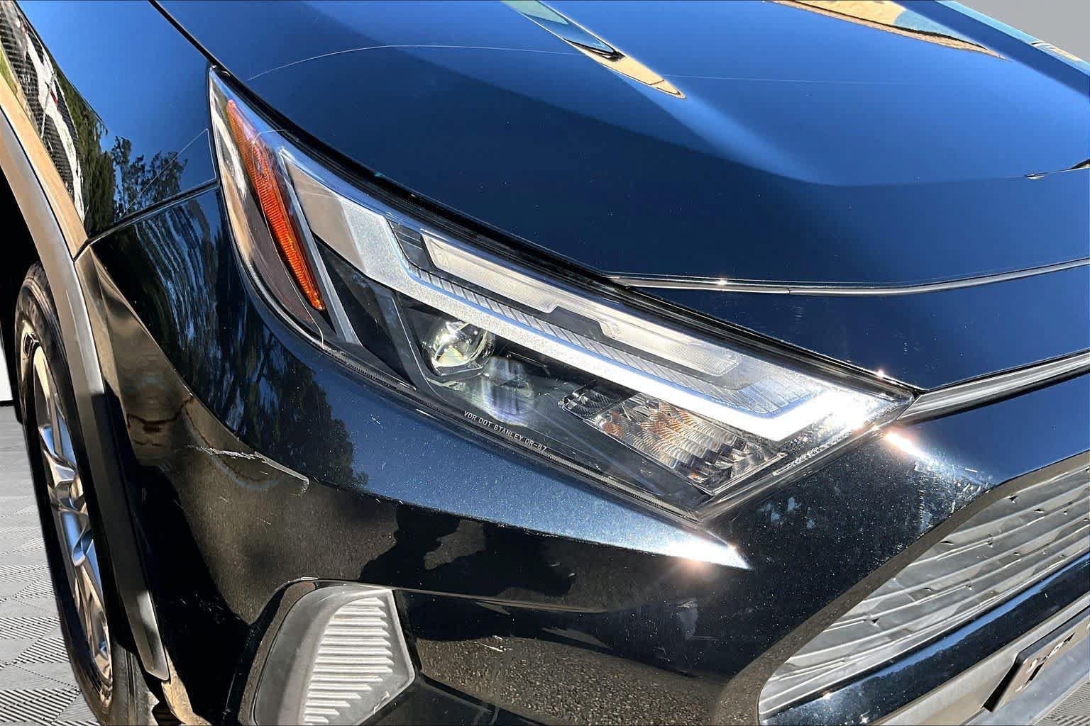 Certified 2022 Toyota RAV4 XLE FWD image 28