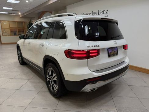 Certified 2025 Mercedes-Benz GLB 250 image 3