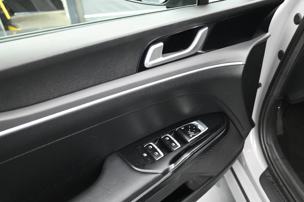 Used 2022 Kia K5 GT-Line FWD image 26