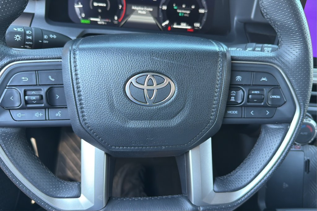 Certified 2026 Toyota 4Runner TRD Off-Road Premium AWD/4WD image 20