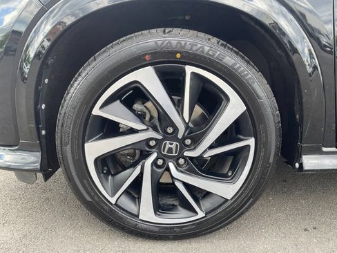 Used 2020 Honda HR-V Sport image 9