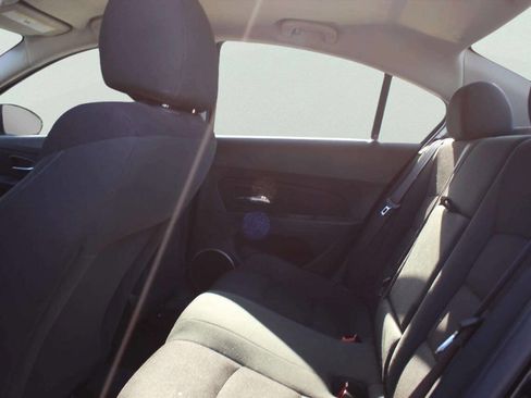 Used 2012 Chevrolet Cruze LT FWD image 7