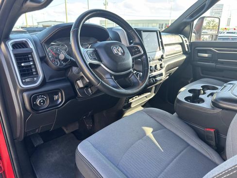 Used 2024 RAM 2500 Big Horn w/ Bed Utility Group image 17